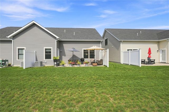 6 West Valley Circle, West Warwick, RI 02893