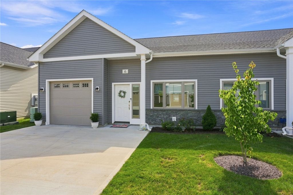 6 West Valley Circle, West Warwick, RI 02893