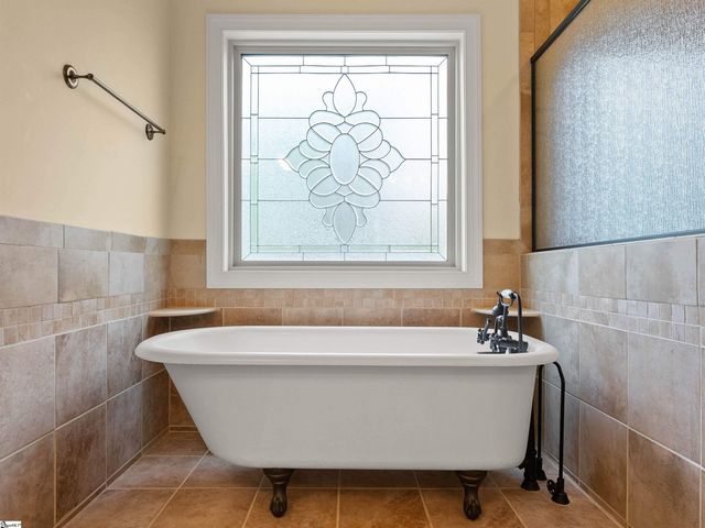 114 Royal Troon, Campobello, SC 29322