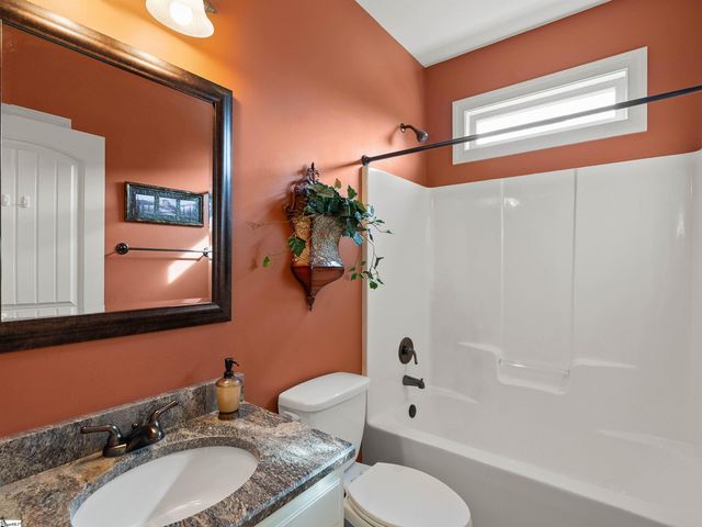 114 Royal Troon, Campobello, SC 29322