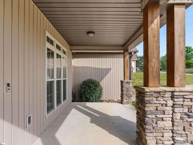 114 Royal Troon, Campobello, SC 29322