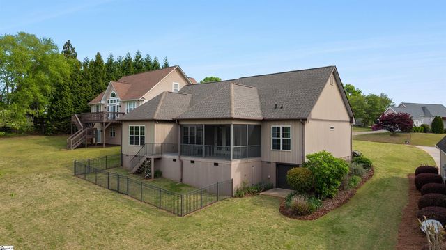 114 Royal Troon, Campobello, SC 29322