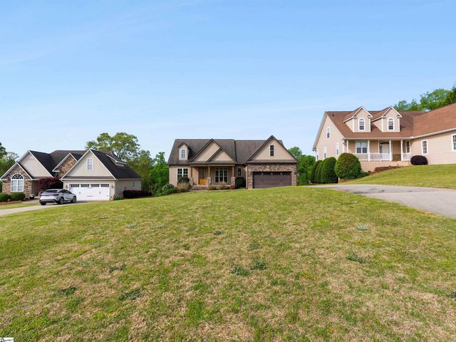 114 Royal Troon, Campobello, SC 29322