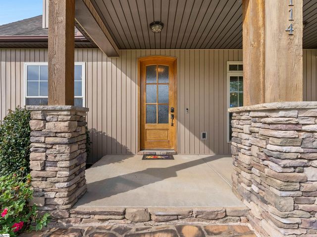 114 Royal Troon, Campobello, SC 29322