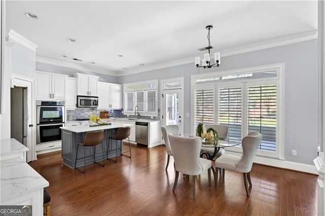 4222 Hill House Road SW, Smyrna, GA 30082