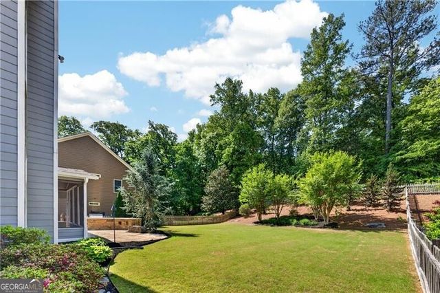 4222 Hill House Road SW, Smyrna, GA 30082