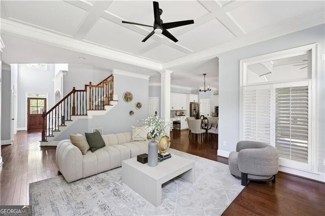 4222 Hill House Road SW, Smyrna, GA 30082