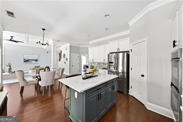 4222 Hill House Road SW, Smyrna, GA 30082