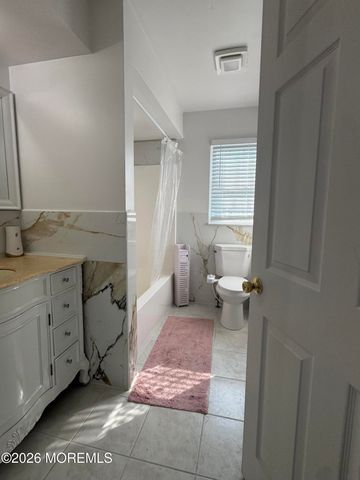 26 Gaston Street, Aberdeen, NJ 07747