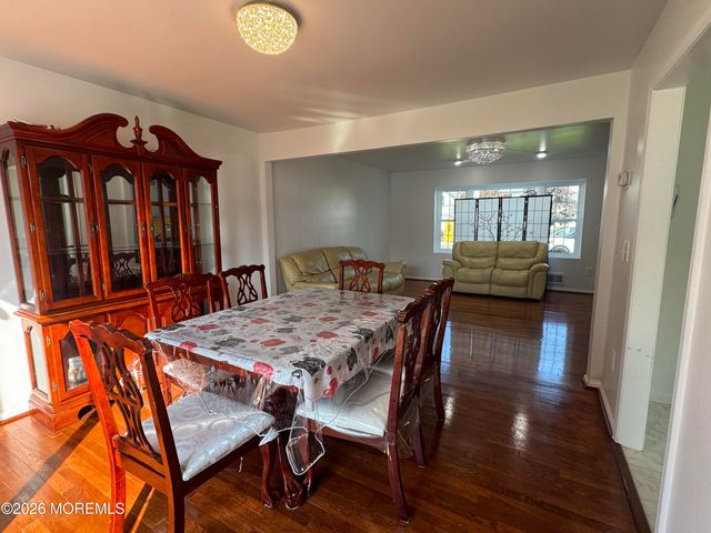 26 Gaston Street, Aberdeen, NJ 07747