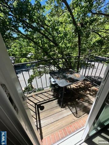 45 John Street 3A, Bloomfield, NJ 07003