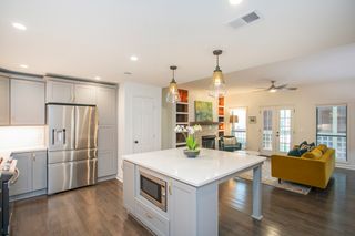 937 Russell St Apt 7, Nashville, TN 37206