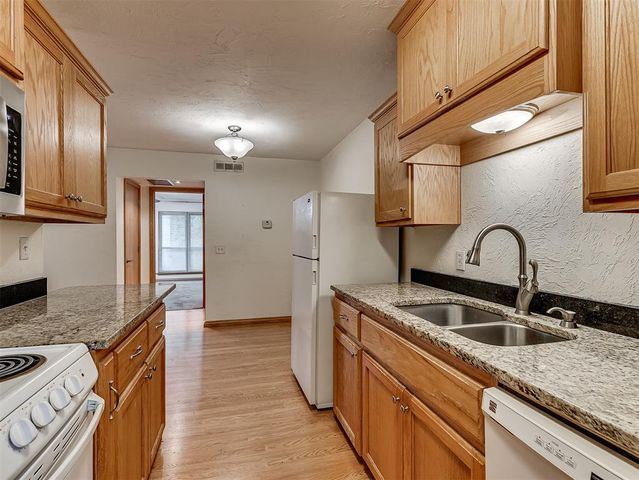 800 Cardinal Creek Boulevard C, Norman, OK 73072