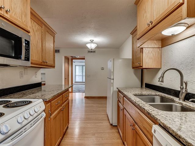 800 Cardinal Creek Boulevard C, Norman, OK 73072