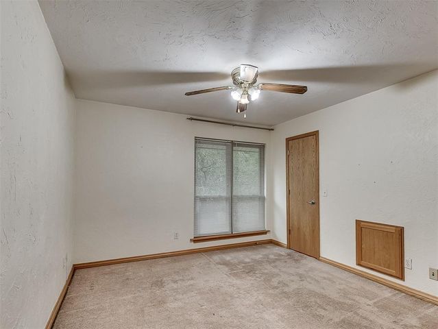 800 Cardinal Creek Boulevard C, Norman, OK 73072