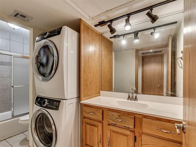 800 Cardinal Creek Boulevard C, Norman, OK 73072