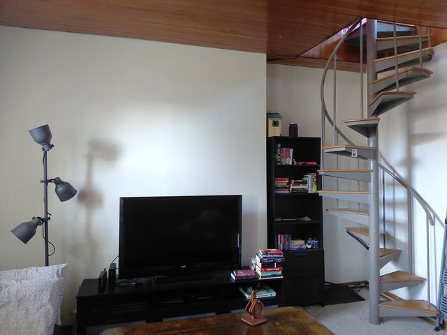 102 Ellery St. 2, Cambridge, MA 02138