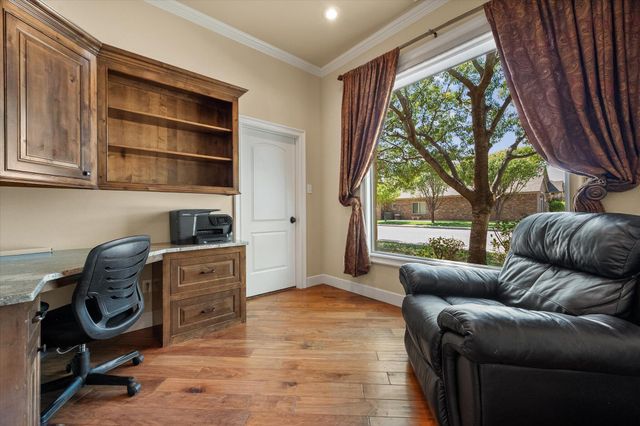 10301 Norfolk Avenue, Lubbock, TX 79423