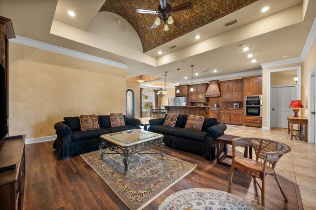 10301 Norfolk Avenue, Lubbock, TX 79423