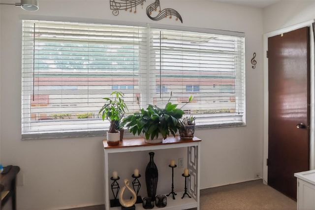 10038 62ND TERRACE N 15, St Petersburg, FL 33708