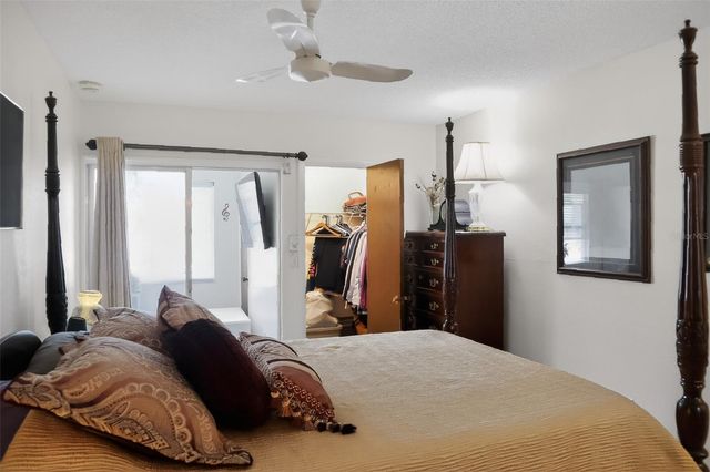 10038 62ND TERRACE N 15, St Petersburg, FL 33708