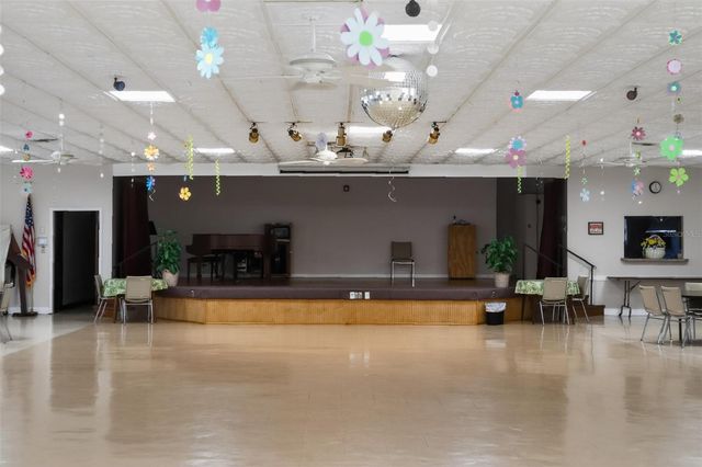 10038 62ND TERRACE N 15, St Petersburg, FL 33708