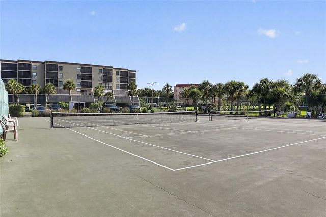 10038 62ND TERRACE N 15, St Petersburg, FL 33708