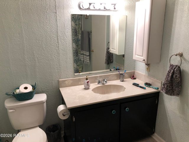 8718 Harry Drive, Youngsville, LA 70592