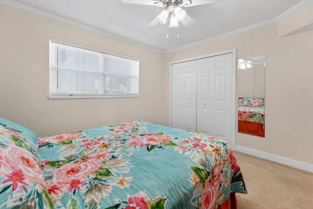 100 Wettaw Lane 6, North Palm Beach, FL 33408