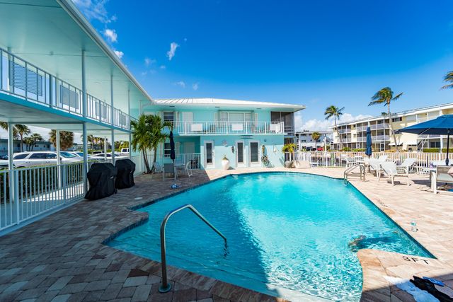 100 Wettaw Lane 6, North Palm Beach, FL 33408