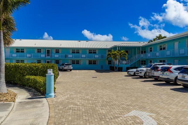 100 Wettaw Lane 6, North Palm Beach, FL 33408