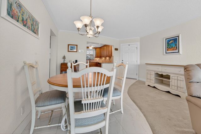 100 Wettaw Lane 6, North Palm Beach, FL 33408