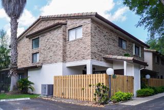 12471 NW 3rd Street D1, Plantation, FL 33325