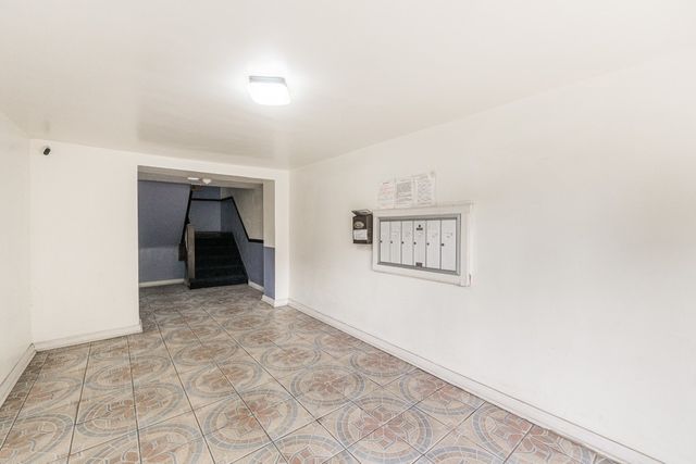 4008 W NELSON Street 8A, Chicago, IL 60641