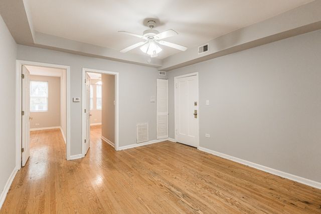 4008 W NELSON Street 8A, Chicago, IL 60641