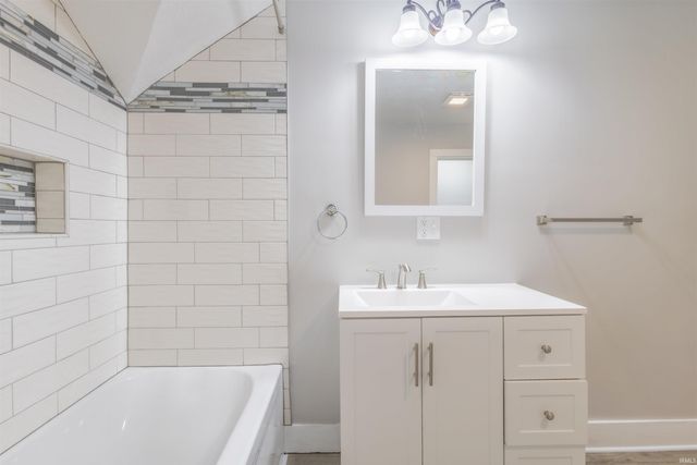 2340 S Anthony Boulevard, Fort Wayne, IN 46803