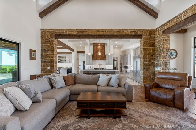 19001 W 41st Street, Sand Springs, OK 74063