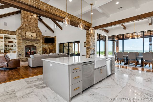 19001 W 41st Street, Sand Springs, OK 74063