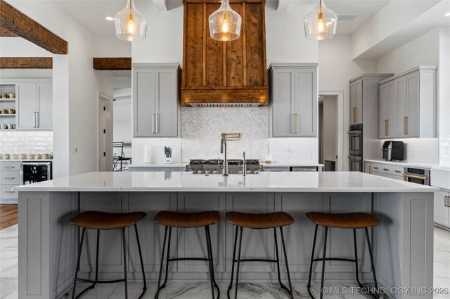 19001 W 41st Street, Sand Springs, OK 74063