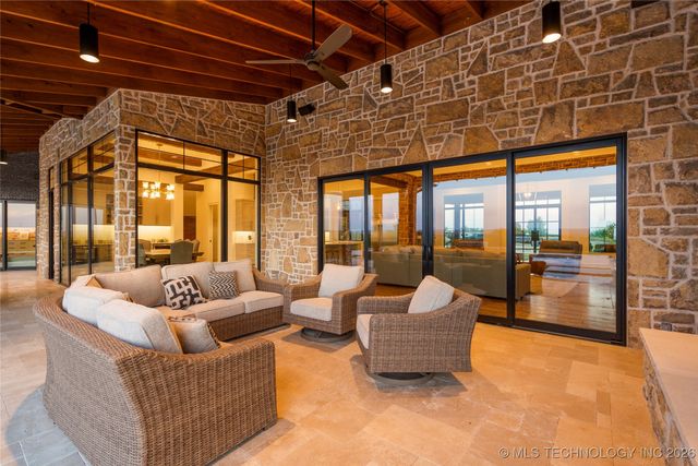 19001 W 41st Street, Sand Springs, OK 74063