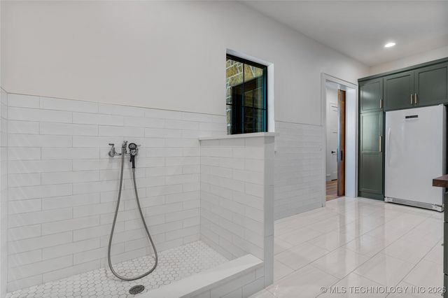 19001 W 41st Street, Sand Springs, OK 74063