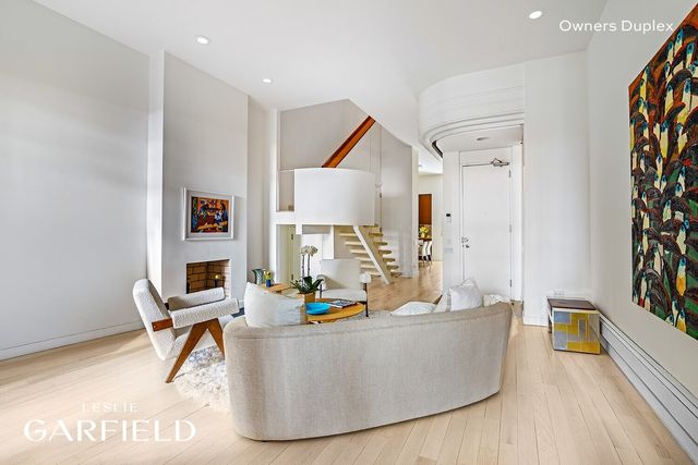 13 W 89TH Street, New York City, NY 10024