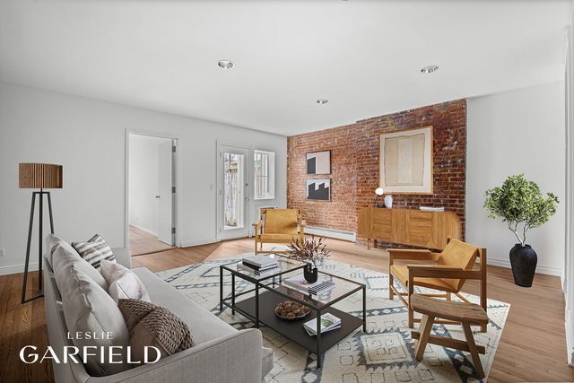 13 W 89TH Street, New York City, NY 10024