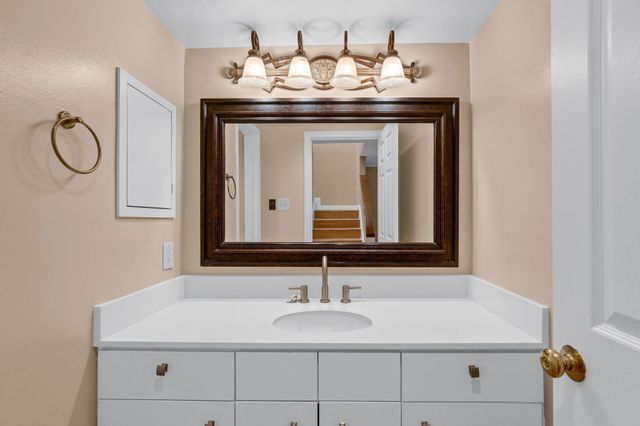 5084 Augusta Street, Houston, TX 77007