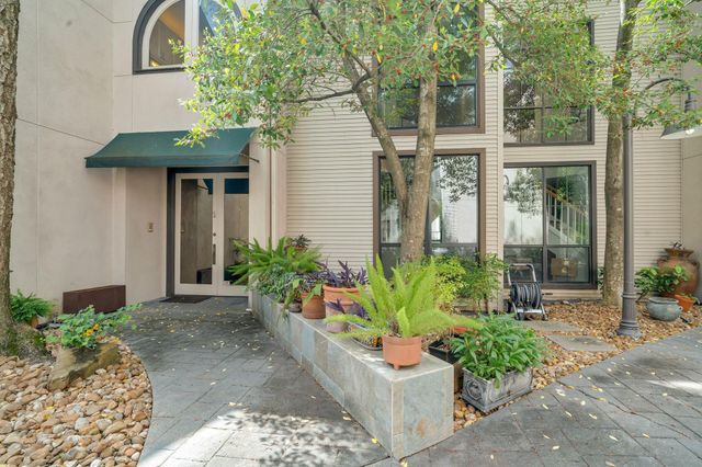 5084 Augusta Street, Houston, TX 77007