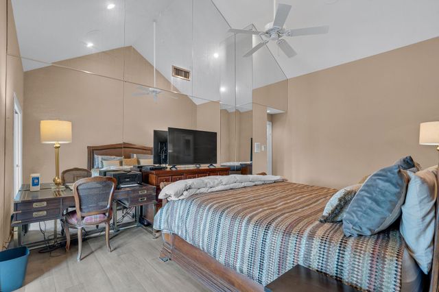 5084 Augusta Street, Houston, TX 77007