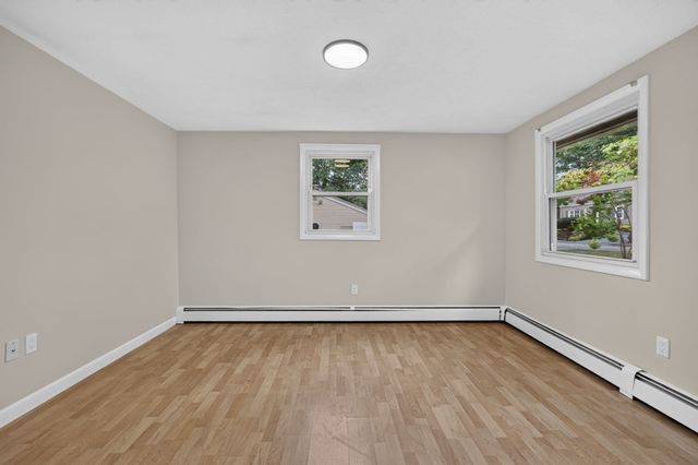 17 Grover St, Beverly, MA 01915