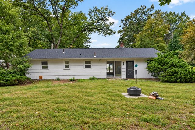17 Grover St, Beverly, MA 01915