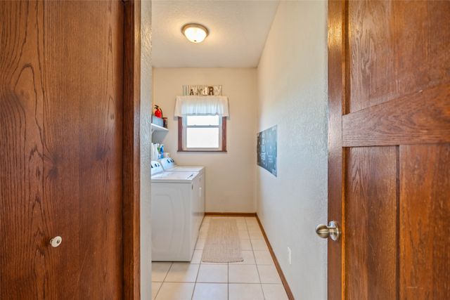 217 NE Allison Avenue, Elkhart, IA 50073