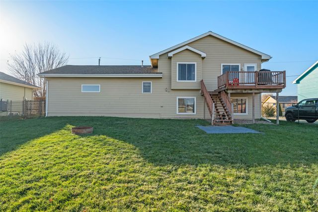 217 NE Allison Avenue, Elkhart, IA 50073